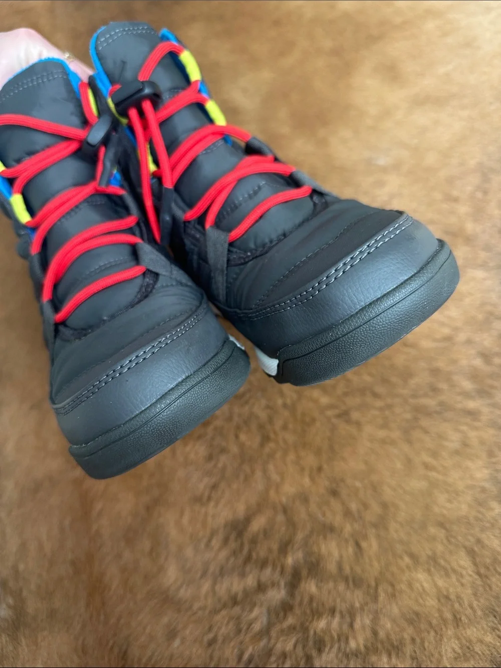 Sorel Kids Whitney II big boy size 5 short lace